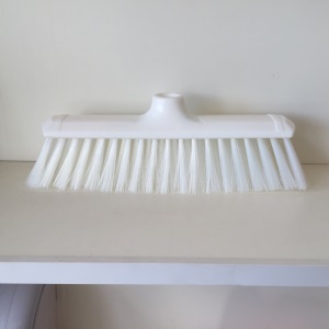 [MB0002] Balai 1/2 dur couleur blanche gamme alimentaire 29cm (PCB6)
